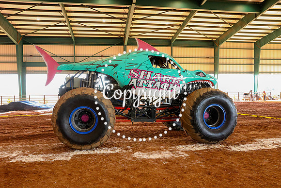 Monster Truck Wars-6