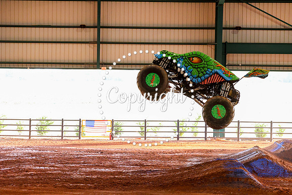 Monster Truck Wars-164
