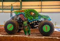Monster Truck Wars-1