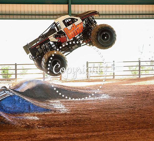 Monster Truck Wars-67