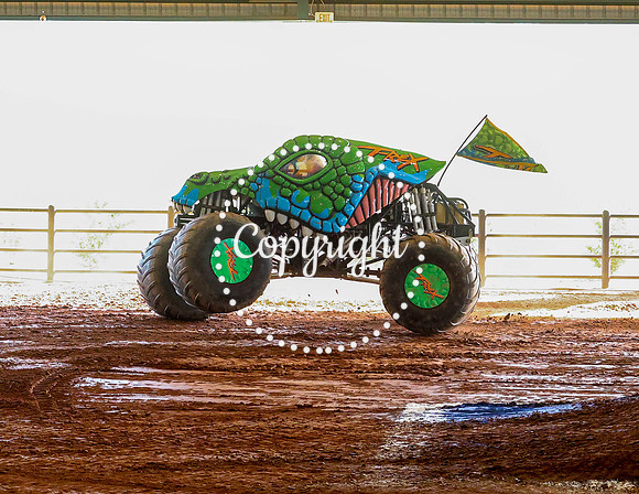 Monster Truck Wars-37