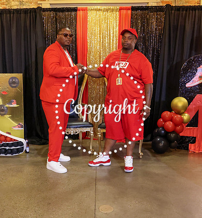 MW 40th-185