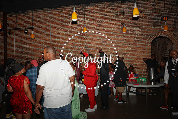 MW 40th-121