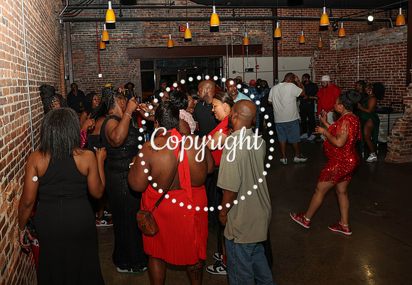 MW 40th-153