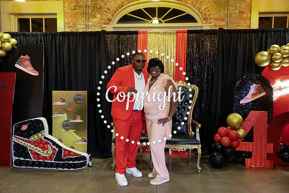 MW 40th-184