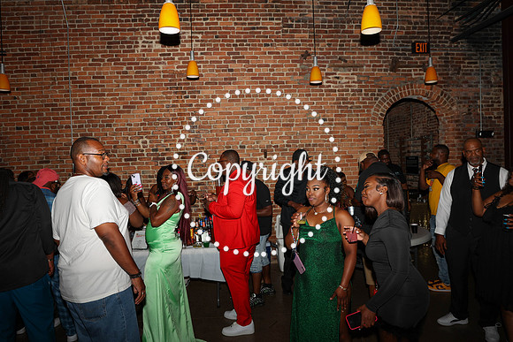 MW 40th-124