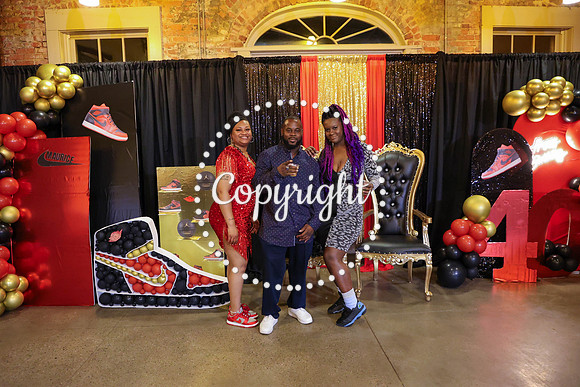 MW 40th-160