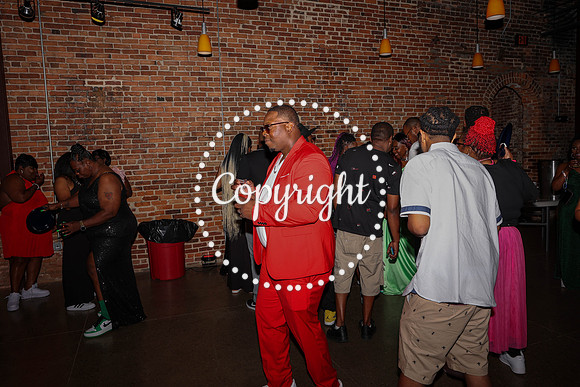 MW 40th-131