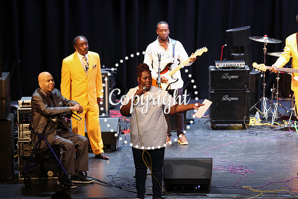 The Singing Stars-13