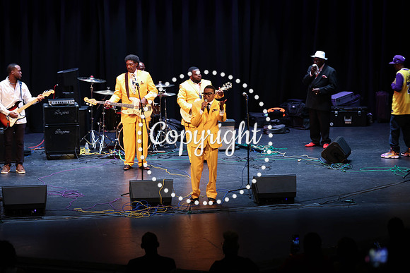 The Singing Stars-17