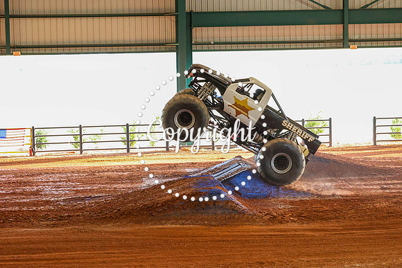 Monster Truck Wars-155