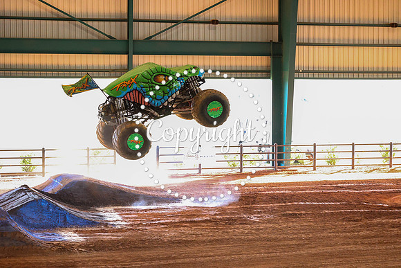 Monster Truck Wars-55