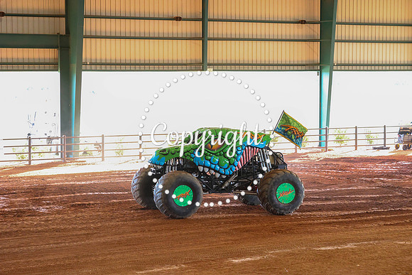 Monster Truck Wars-56