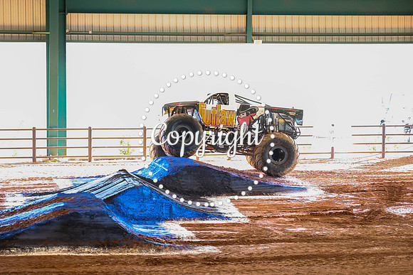 Monster Truck Wars-30