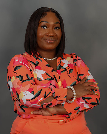 Trell Headshot- Peach-11