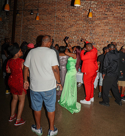 MW 40th-122