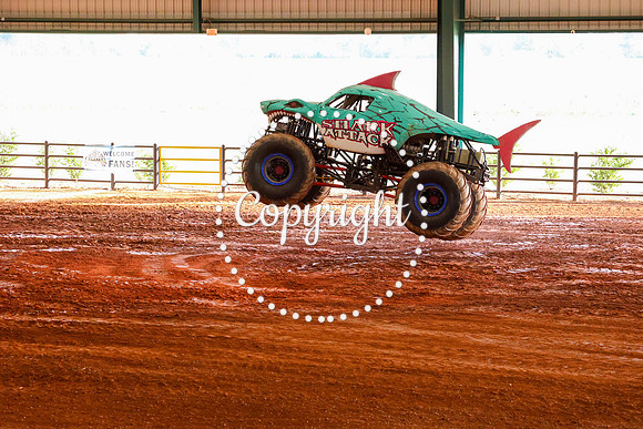 Monster Truck Wars-175