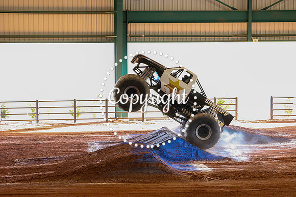 Monster Truck Wars-52