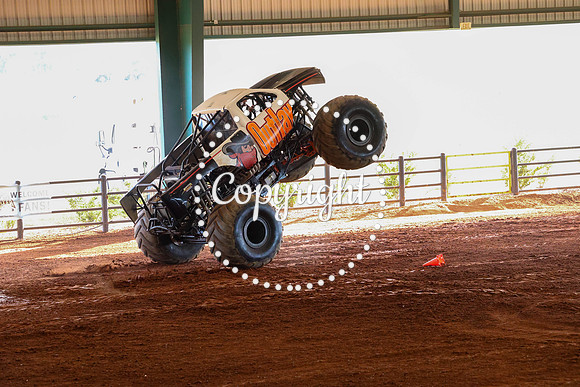 Monster Truck Wars-84