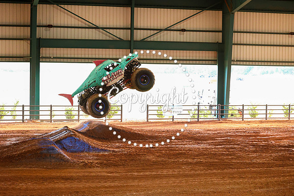 Monster Truck Wars-169