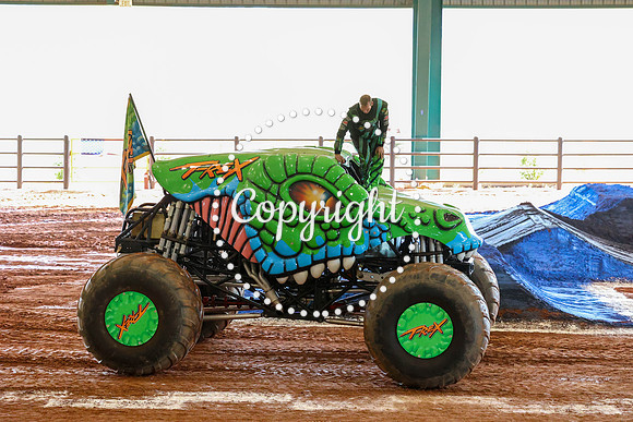 Monster Truck Wars-25