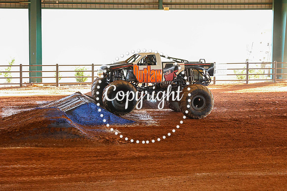 Monster Truck Wars-70