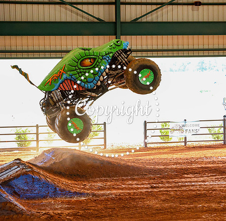 Monster Truck Wars-158