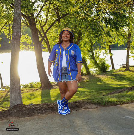Trell Grad 2025-53