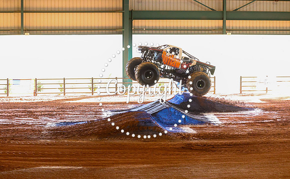 Monster Truck Wars-43