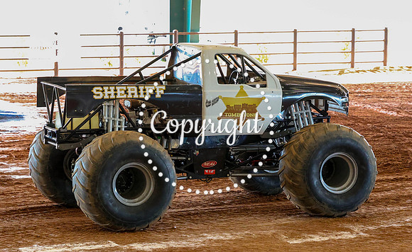 Monster Truck Wars-19