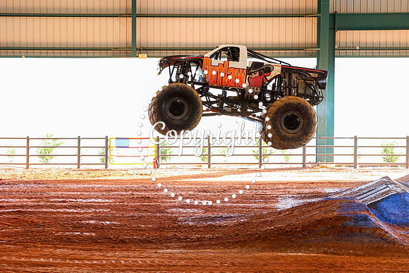Monster Truck Wars-79