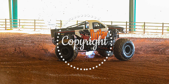 Monster Truck Wars-46