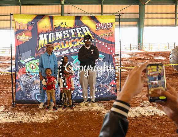 Monster Truck Wars-2