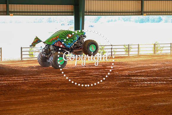 Monster Truck Wars-159