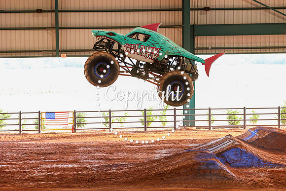 Monster Truck Wars-173