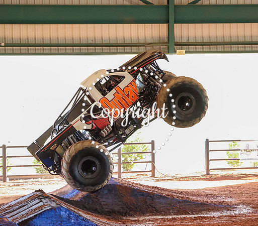 Monster Truck Wars-81