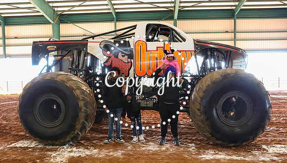 Monster Truck Wars-15
