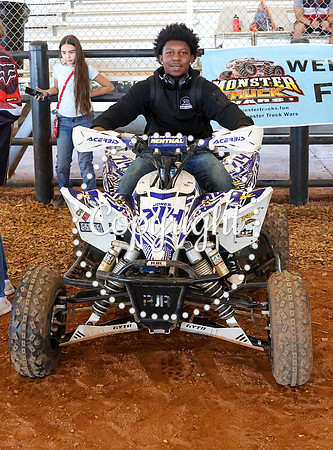 Monster Truck Wars-10