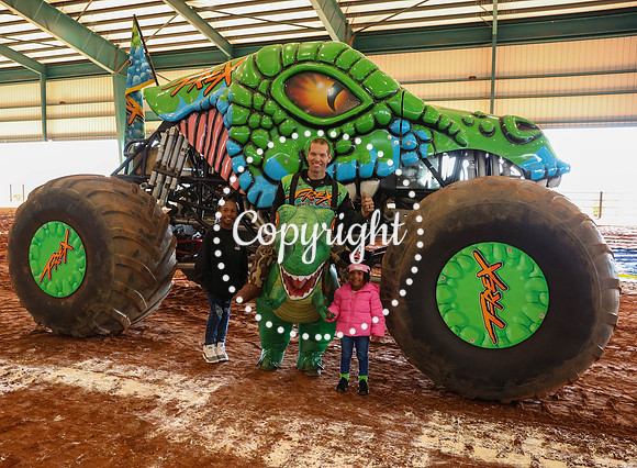 Monster Truck Wars-4